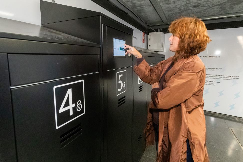 Barcelona's Started Offering E-bike Charging Using Power Recovered From ...